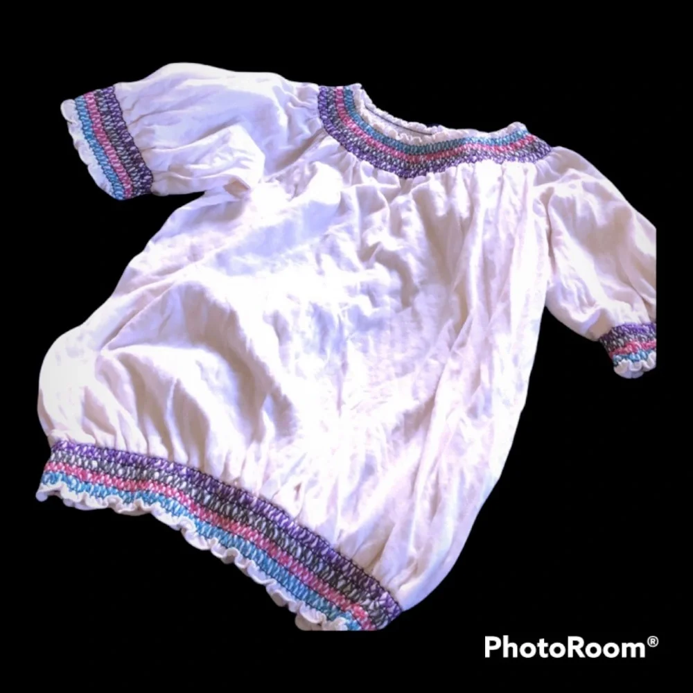 Cute Embroidered Peasant Top‎ by Mudd L 14